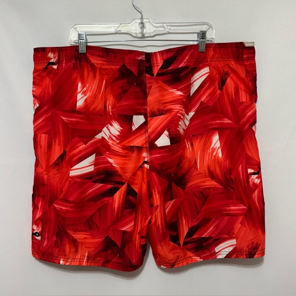 Nike Men’s Swim Trunks Board Shorts Red Black Abstract Size XL - Picture 13 of 13